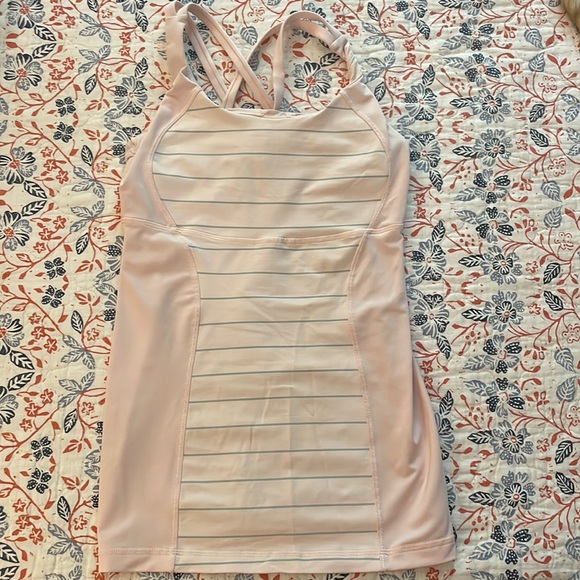 LULULEMON Scoop Neck Tank pink gray Narrow Bold Stripe Racerback - Picture 1 of 4